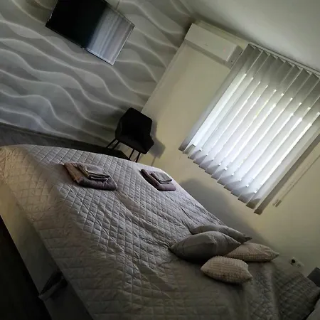 Tothek Es Rendezvenyterem Appartement